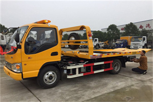 市北哪里有拖车服务