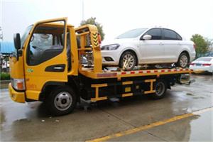 市北附近拖车救援24小时服务热线